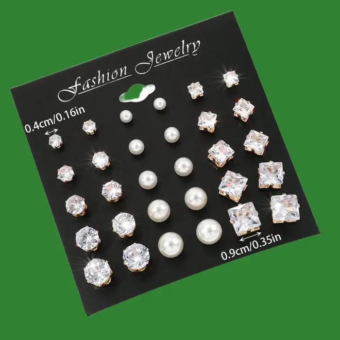 Ensemble de base de clous d'oreilles géométriques en forme de cœur