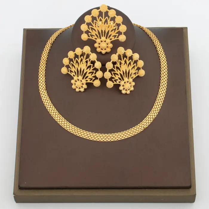 Ensemble de bijoux géométriques pour dames