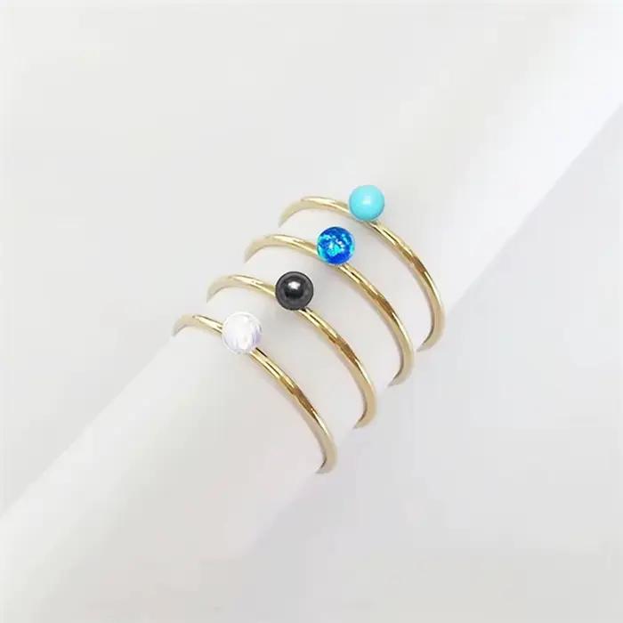 Bague empilable en opale blanche rempli d'or 14K de 3mm