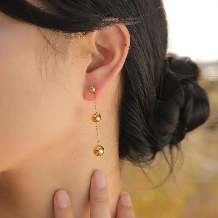 Boucles dorees geometriques anti-allergie pour femmes mode et elegance occasion speciale anniversaire mariage