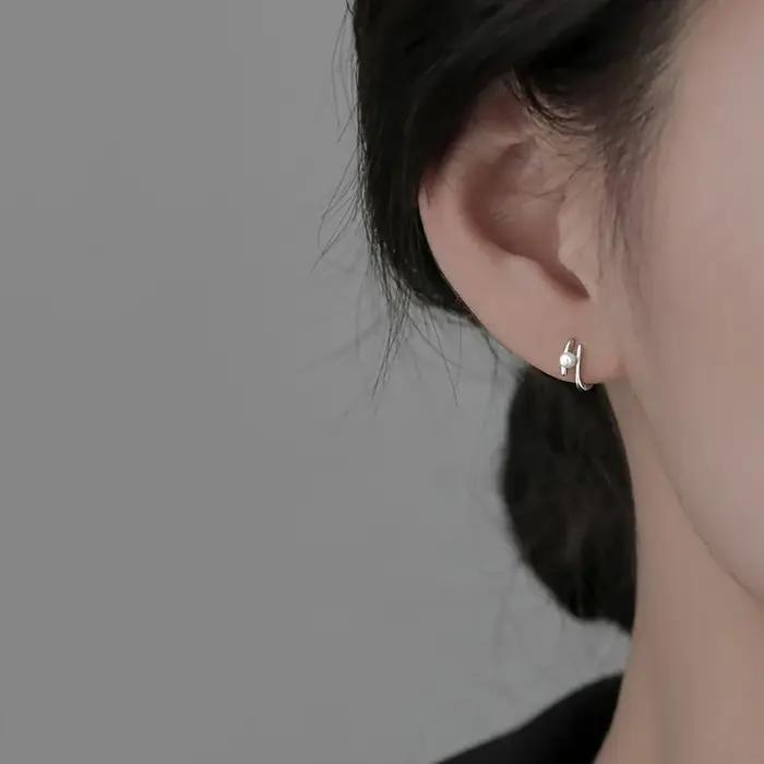 Boucles d'oreilles en argent sterling 925 avec perles design luxueux et exclusif pour femmes romantique et mignonnes occasions spéciales