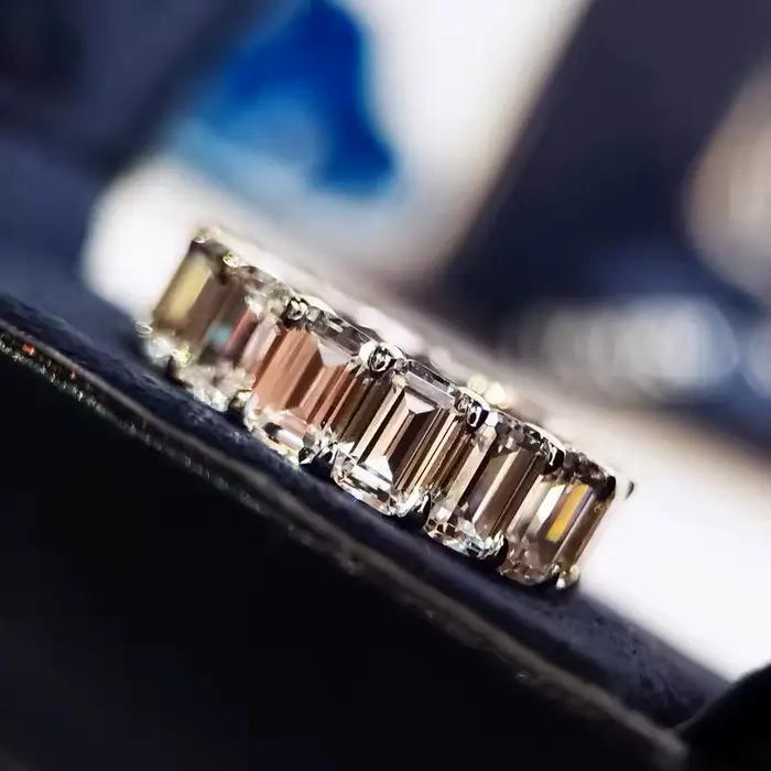 Bague en Zircon de laboratoire taille émeraude