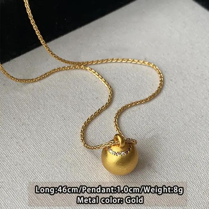 Collier avec Pendentif en Forme de Boule de Sable et Or pour Femme