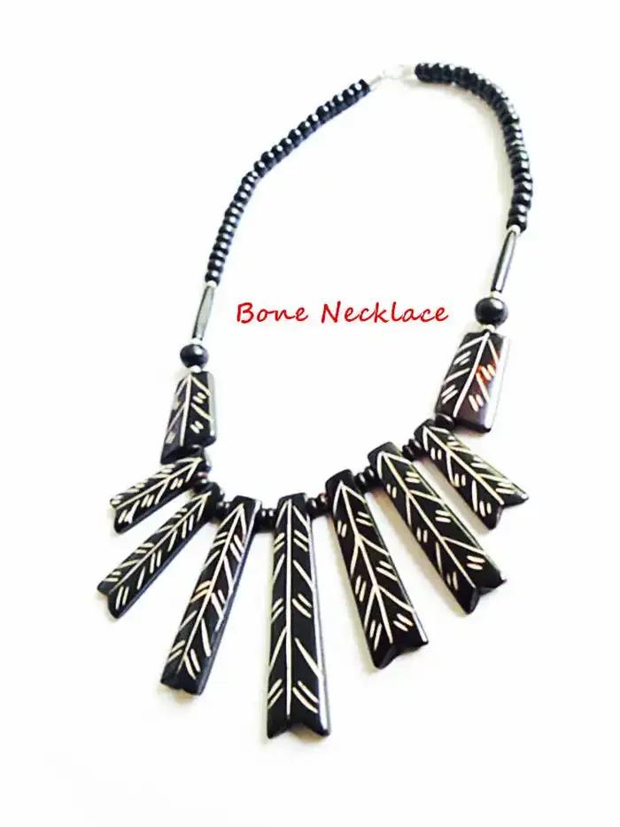 Collier Tribal tibétain fait à la main en os de bœuf sculpté pour femmes avec pendentif goutte d'eau pour occasions spéciales