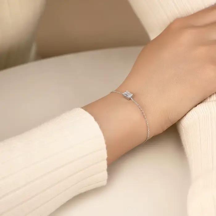 ATTAGEMS Bracelet en moissanite taille émeraude 1 carat