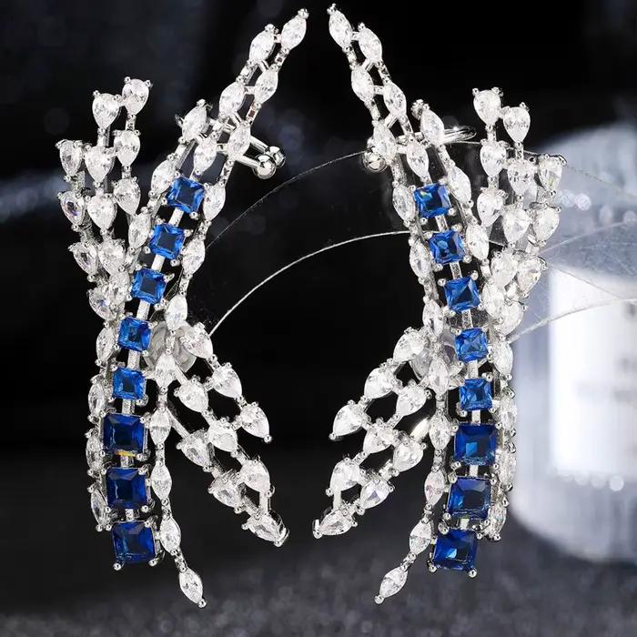 GODKI célèbre marque lobe d'oreille boucle d'oreille à la mode cubique Zircon indien or boucles d'or