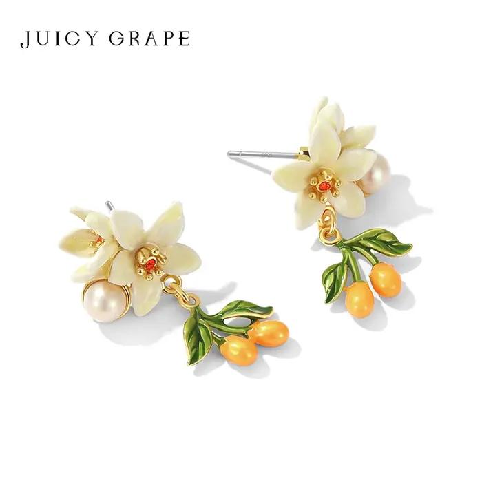 Boucles d'oreille Juicy Grape en argent sterling 925 serties de zirconium blanc et perles de raisin juteux pour femmes, idéales pour les mariages, les anniversaires et les sorties décontractées