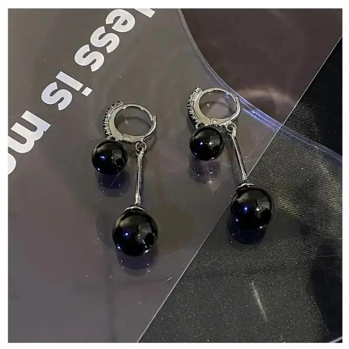 Boucles d'oreilles pendantes en perles noires pour femmes