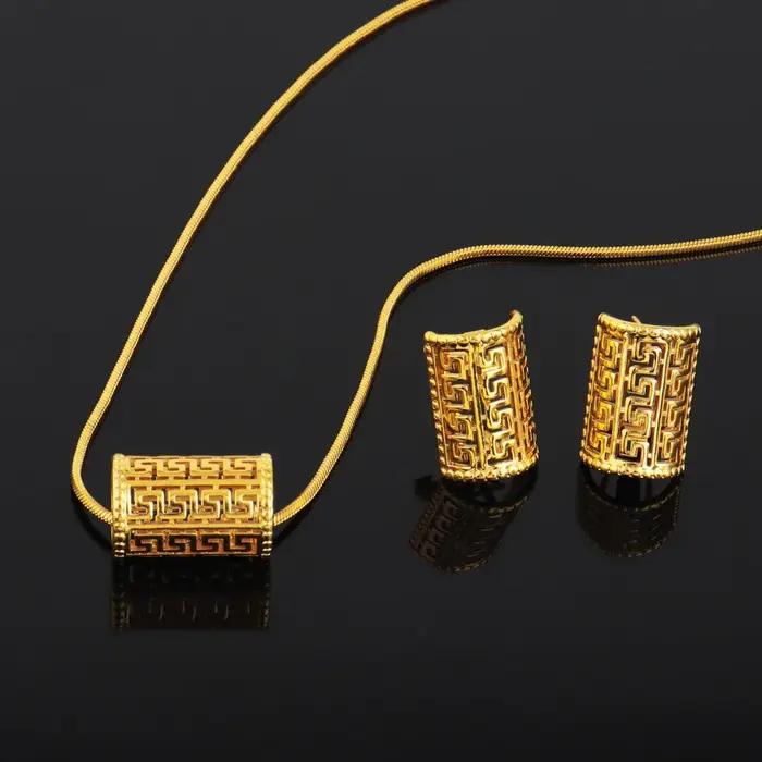 Ensemble de boucles d'oreilles et collier pour femmes