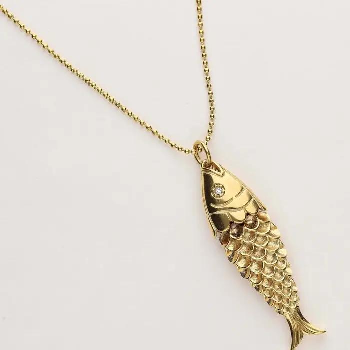 Collier pendentif carpe plaqué or 18 carats avec diamant en zircon