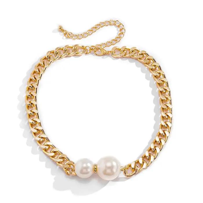 Collier Vintage Punk pour Femmes en Aluminium avec Pendentif Géométrique pour Parties et Célébrations Spéciales