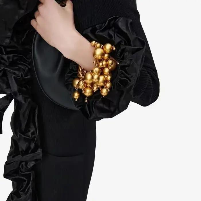 Collier, bracelet et bague rétro en laiton doré mat