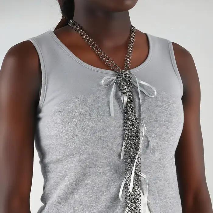 Collier en alliage de zinc style moderne avec pendentif tracker d'humeur pour femmes occasions de fête