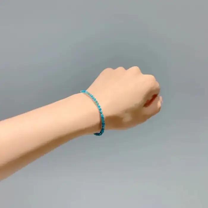 Bracelet à facettes en cristal bleu naturel