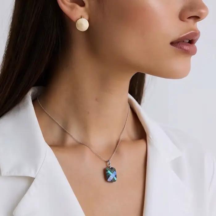 Collier avec pendentif en Labradorite naturelle, haut de gamme, léger, de luxe, forme irrégulière, cadeau pour femmes, amis, soirées, bijoux de voyage