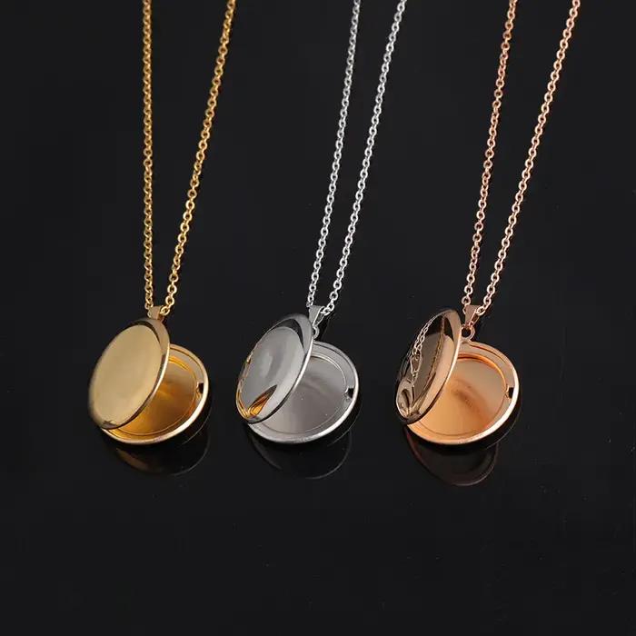 Collier avec pendentif médaillon ouvrable pour femmes