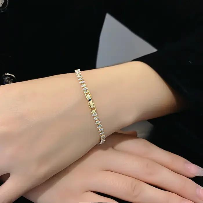 Nouveau Marquise ovale carré coupe luxe couleur argent sur la main Tennis Bracelet