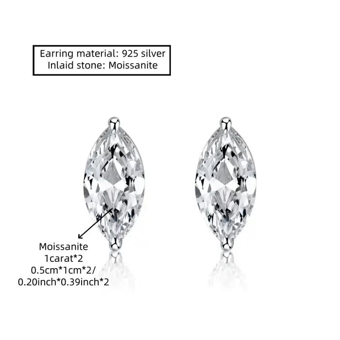 Une paire de boucles d'oreilles pour couple homme et femme en argent 925 avec moissanite marquise 1 carat