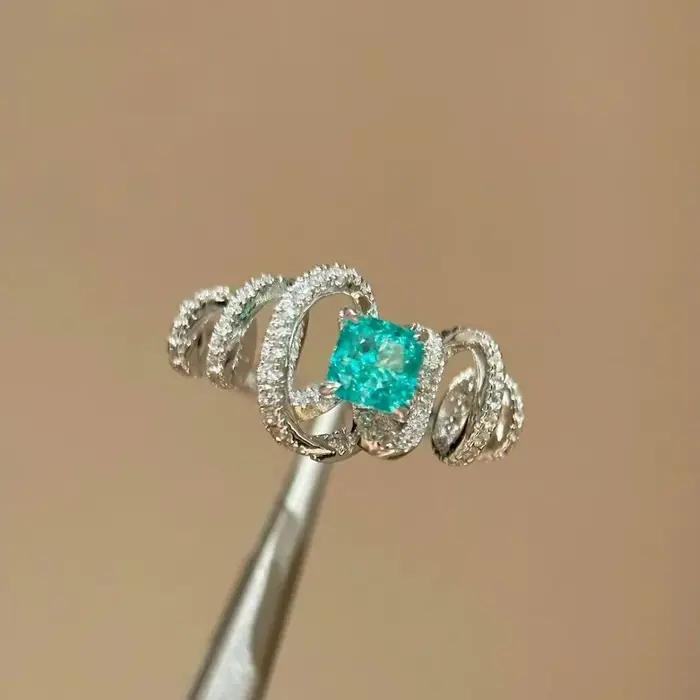 Bagues Paraiba en spirale serties de diamants frais et de haute qualité pour femmes