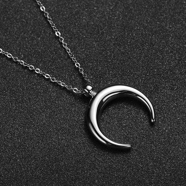 Collier croissant de lune en acier inoxydable pour femme