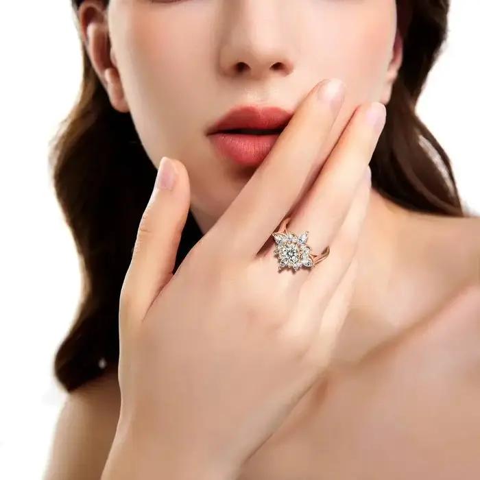 Bague en argent sterling 925 sertie de moissanite multicolore pour femme, bijou cocktail élégant et unique pour soirée et occasions spéciales