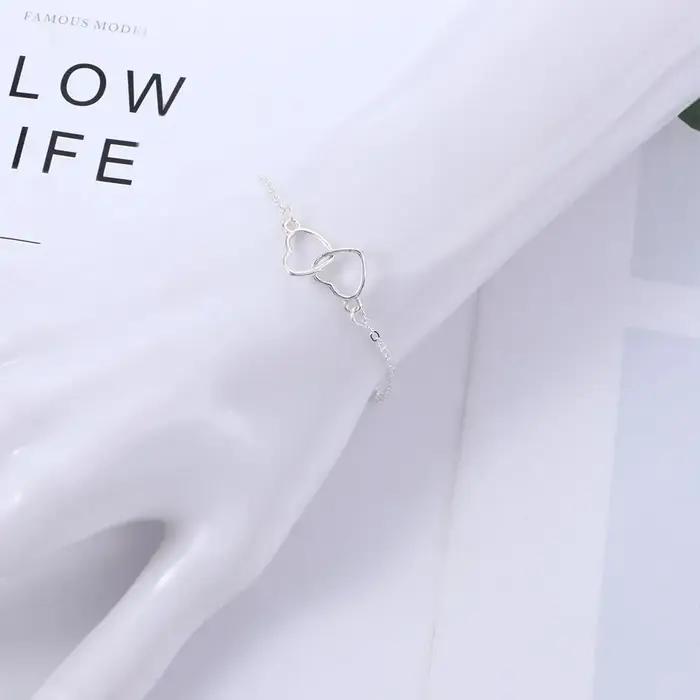Parure de bijoux en strass : collier et boucles d'oreilles