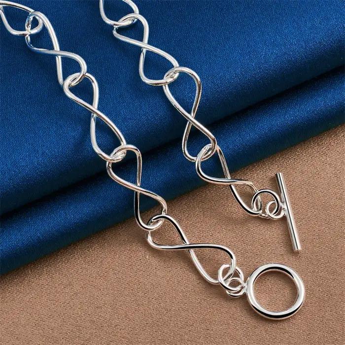 Collier en argent sterling 925 avec un simple symbole d'infini torsadé