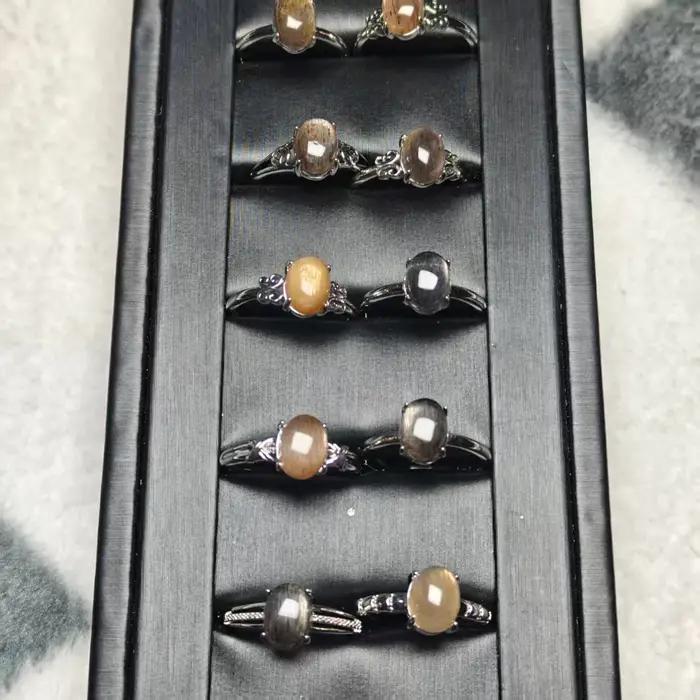 Bague en cuivre avec pierre de soleil noire naturelle