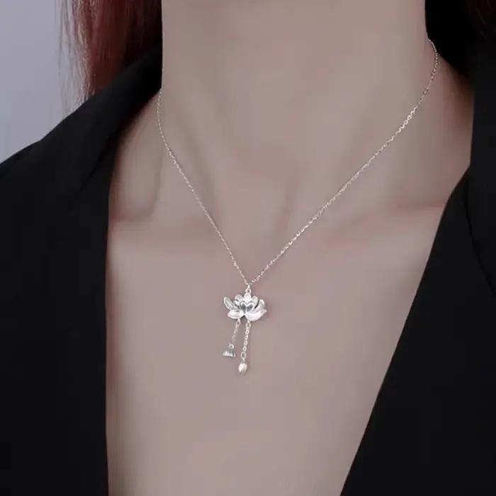 Collier et bracelet en forme de fleur de lotus pour femmes