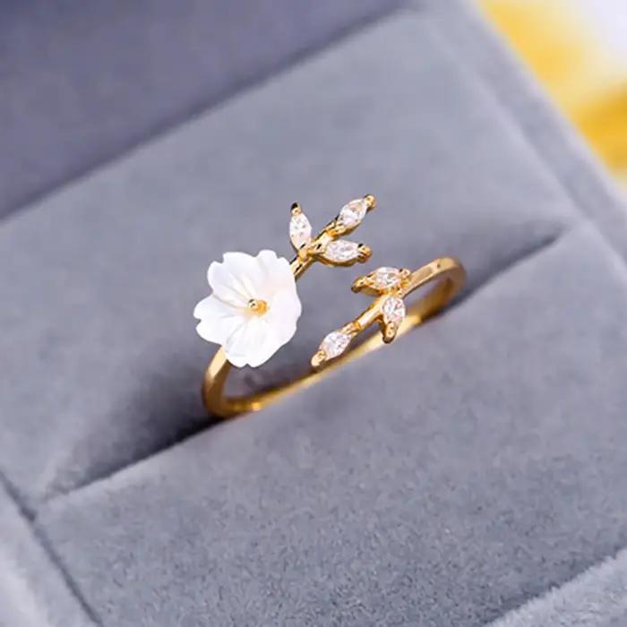 Bague de déclaration de fleur florale pour femmes