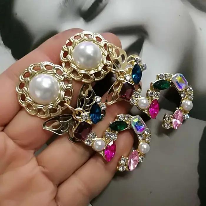 Boucles d'Oreilles Grandes Déclarations en Cristal Élégantes pour Femmes Occasions Spéciales Voyage Anniversaire Mariage