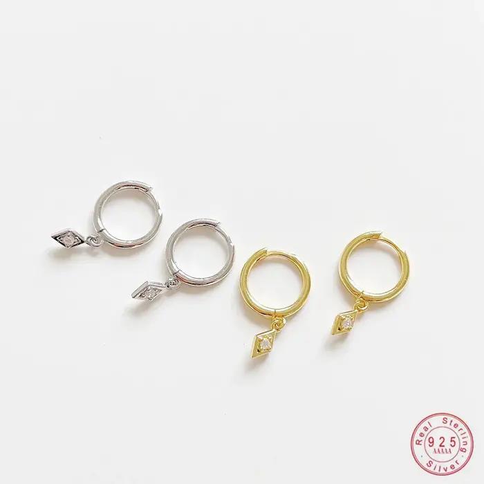 Petites boucles d'oreilles simples en argent regardé 925 pour femmes