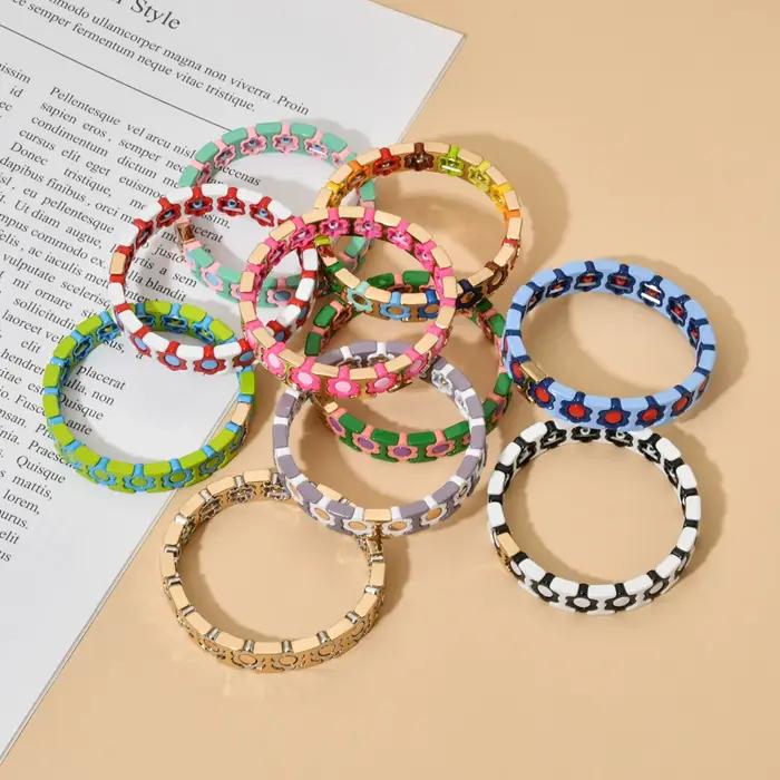 Bracelet à breloques en métal avec motifs géométriques colorés pour femmes et hommes, ajustable, pour diverses occasions et styles