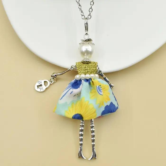 YLWHJJ-Collier de poupée pour femmes et filles, breloque mignonne, figure de dessin animé, chaîne de