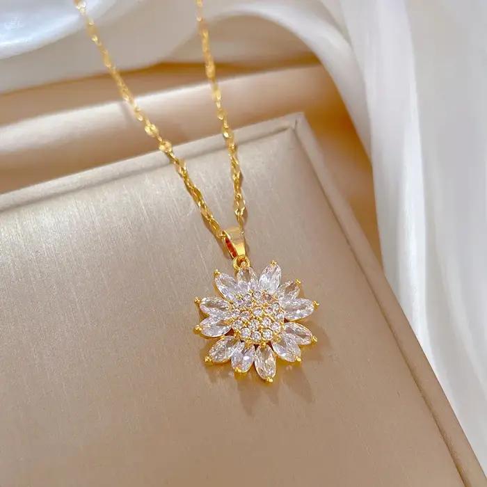Collier de luxe avec pendentif tournesol en Zircon pour femmes, couleur or, métal entièrement en Zir