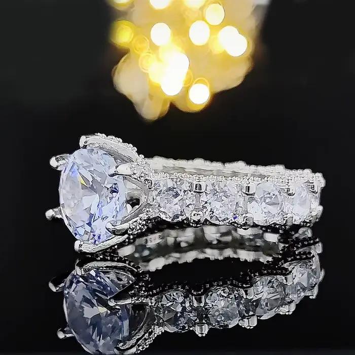 Bague de fiançailles vintage élégante en zircone blanche et placage d'argent pour femmes, alliance de mariage, bijou de doigt pour célébrer l'engagement