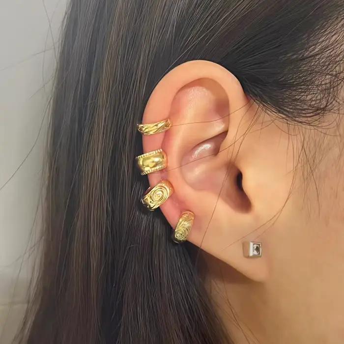 Manchette d'oreille fantaisie en or 14 carats, Manchette large délicate, Manchette d'oreille Conch, Manchette Huggie, Manchette d'oreille non-percée, Boucle d'oreille tendance