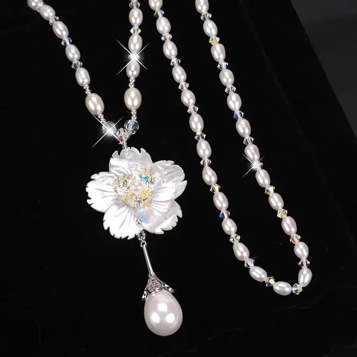Vintage dame camélia perles fleur Long collier chaîne élégant Double couches mode bijoux pour les femmes fête Collares de moda