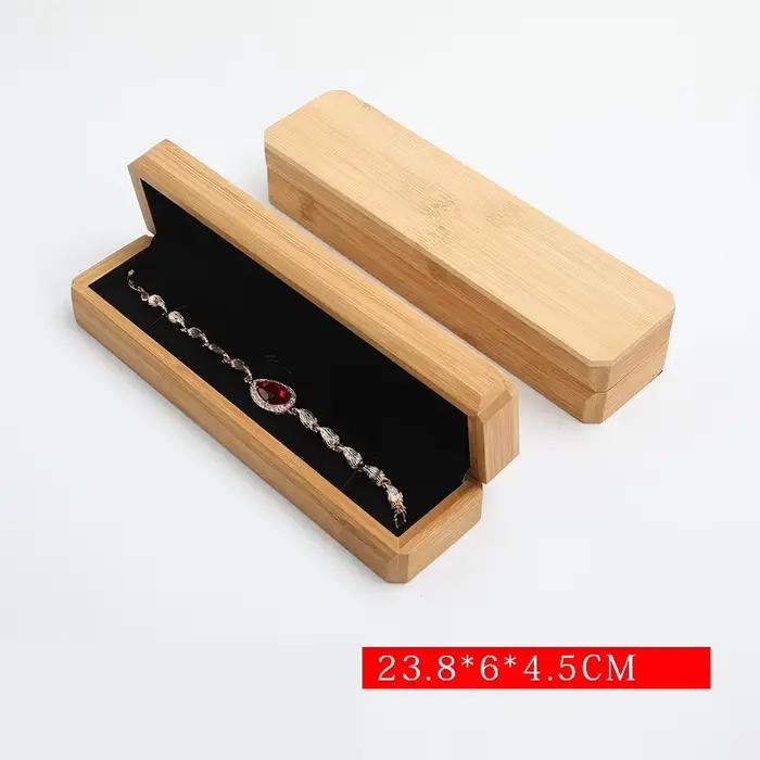Boîte à bijoux en bois pour bagues