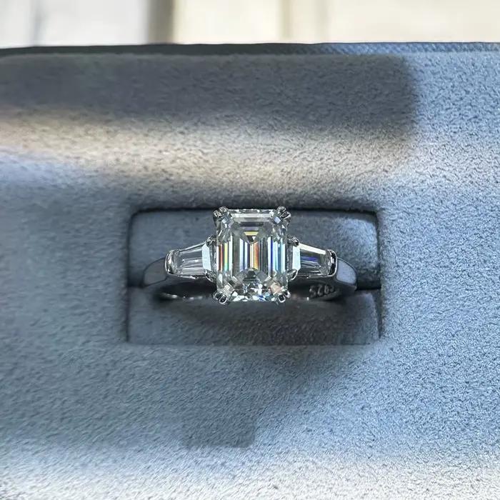 Bague pour femme en argent S925 plaqué or blanc 18 carats avec émeraude 2 carats et moissanite couleur D, bijoux fins pour femme