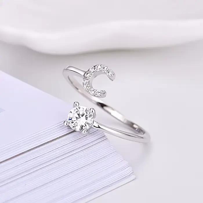 Bague Alphabet English en Argent Sterling 925 avec Zircon Blanc Clair - Bijou Élégant et Personnalisable pour Femme Occasions Spéciales