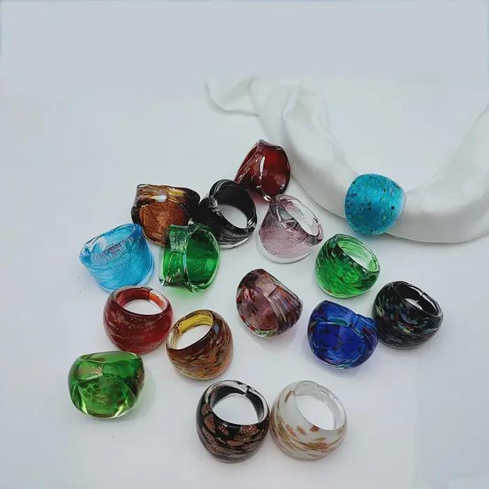 Bague vintage en verre Mura design géométrique unique pour femmes occasions spéciales sorties soirées élégantes