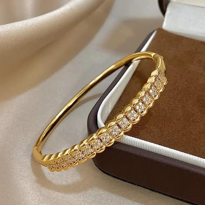 Bracelet Luxe Multicouche Zircon Incrusté Empilé Cuivre Or Femme Occasions Spéciales Chic Nouveau Design