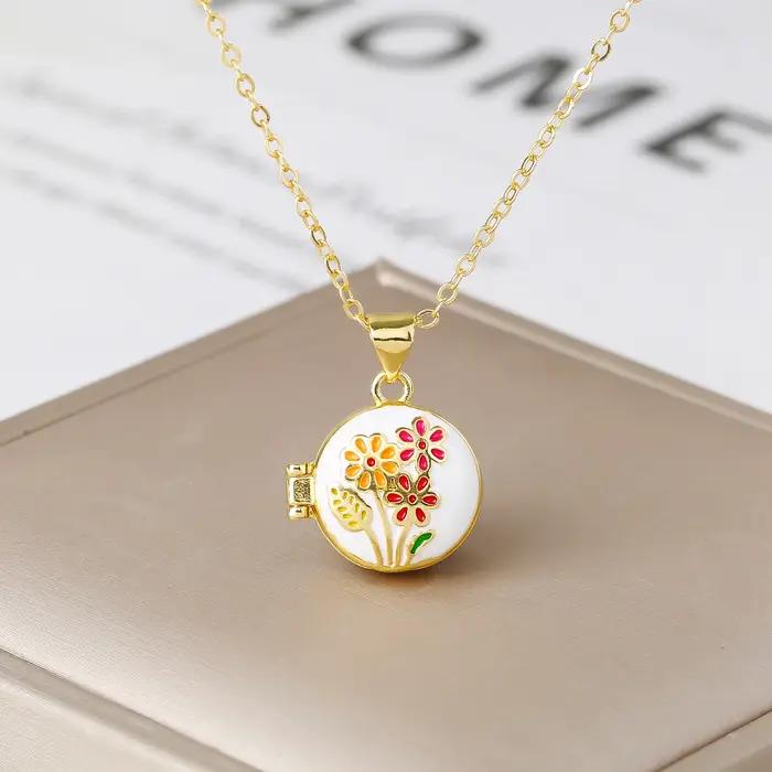Collier médaillon à fleurs colorées pour femmes