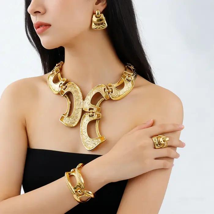 Nouvel ensemble de bijoux exagérés couleur or de Dubaï