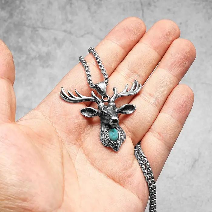 Pendentifs cerf pour hommes