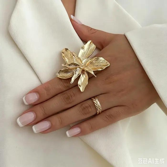 Bague à Fleurs Géométriques en Métal Double Couche pour Femme Style Punk Fêtes et Sorties Spéciales