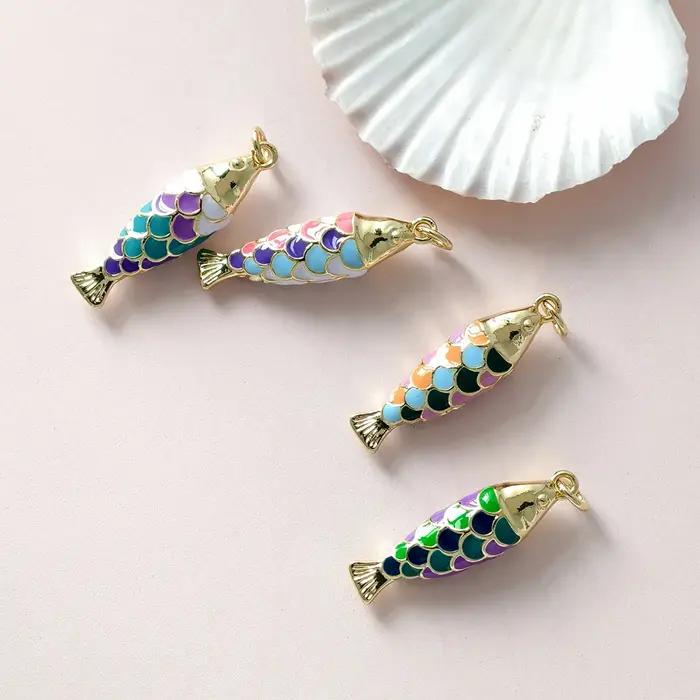 Breloques en forme de poisson mignon pour la fabrication de bijoux