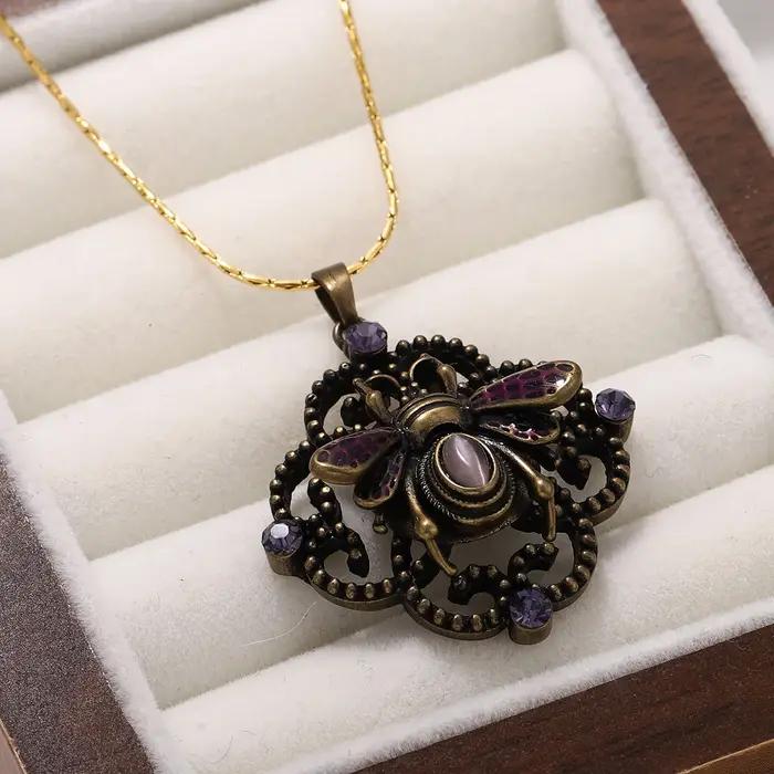 Collier pendentif abeille vintage pour femme, plaqué or 18 carats, breloque insecte en émail, bijou statement, cadeau