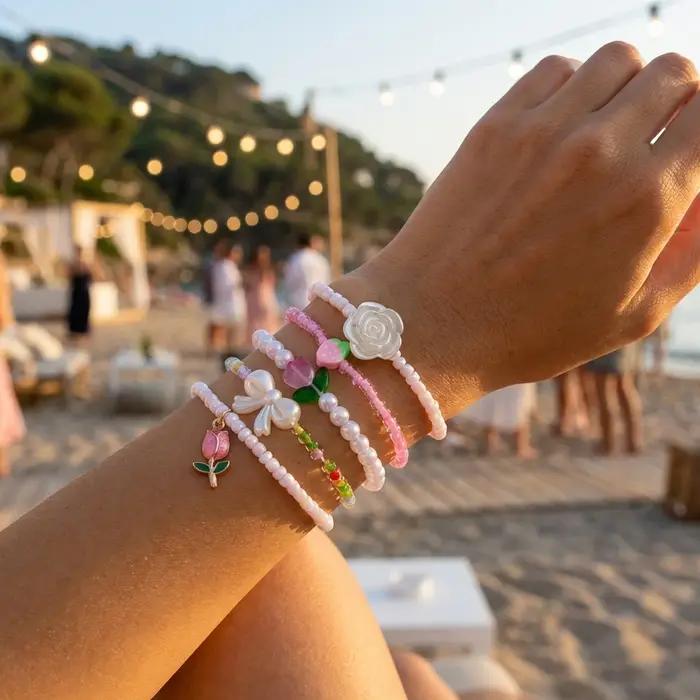 Ensemble de bracelets délicats à fleurs et perles pour femmes